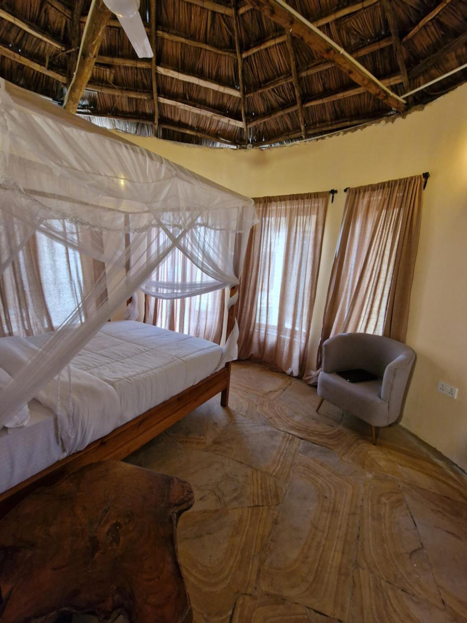 坦桑尼亚白屋住宿加早餐旅馆 阿鲁沙 外观 照片